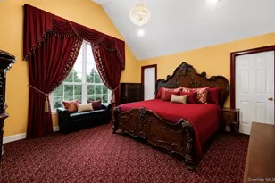 303 N Westchester Ave N, West Babylon, NY 11704 - Photo 9