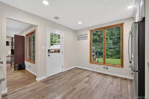 257 Bow Dr, Hauppauge, NY 11788 - Photo 13