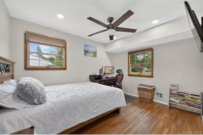 257 Bow Drive, Hauppauge, NY 11788 - Photo 17