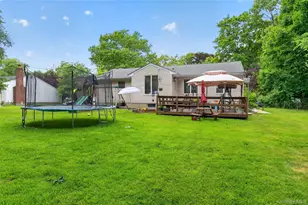 257 Bow Dr, Hauppauge, NY 11788 - Photo 21