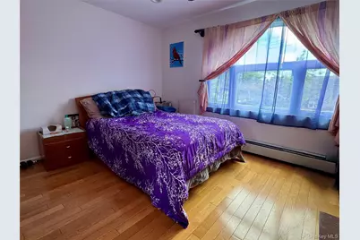 76-53 271st Street, New Hyde Park, NY 11040 - Photo 17