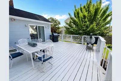19 Westbridge Drive, Babylon, NY 11702 - Photo 35