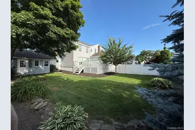 19 Westbridge Drive, Babylon, NY 11702 - Photo 39
