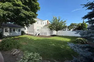 19 Westbridge Dr, Babylon, NY 11702 - Photo 39