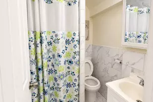 113-06 201st St, Saint Albans, NY 11412 - Photo 9