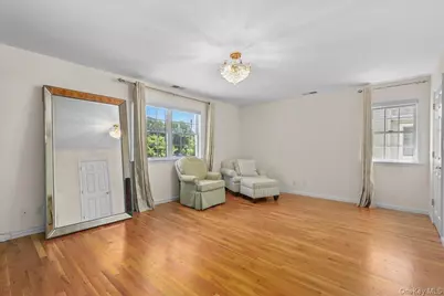 120 Woodruff Avenue, Scarsdale, NY 10583 - Photo 17