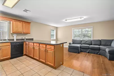 120 Woodruff Avenue, Scarsdale, NY 10583 - Photo 11