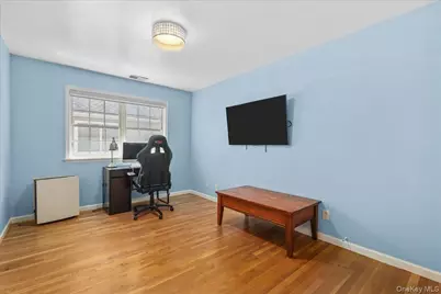 120 Woodruff Avenue, Scarsdale, NY 10583 - Photo 21