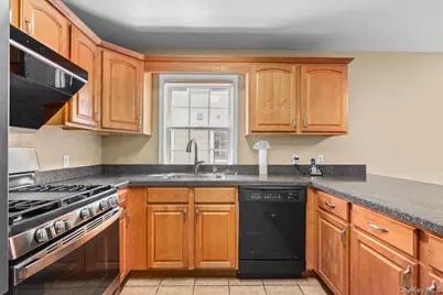 120 Woodruff Avenue, Scarsdale, NY 10583 - Photo 9