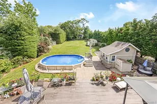 142 Cedar St, Amityville, NY 11701 - Photo 5