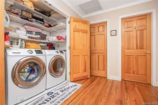 142 Cedar St, Amityville, NY 11701 - Photo 31