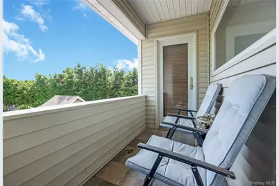 142 Cedar Street, Amityville, NY 11701 - Photo 33