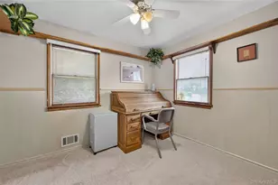 190 Oakwood Rd, Huntington Station, NY 11746 - Photo 17