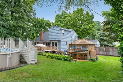 190 Oakwood Road, Huntington Station, NY 11746 - Photo 25