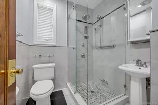 2422 St Raymonds Ave, Bronx, NY 10461 - Photo 9