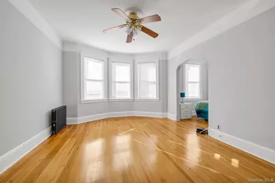 2422 St Raymonds Avenue, Bronx, NY 10461 - Photo 3
