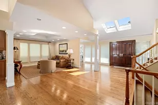 8 Kodiak Dr, Woodbury, NY 11797 - Photo 5