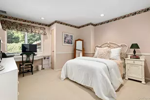 8 Kodiak Dr, Woodbury, NY 11797 - Photo 31