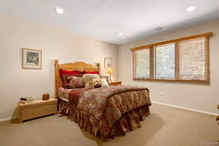 8 Kodiak Dr, Woodbury, NY 11797 - Photo 29