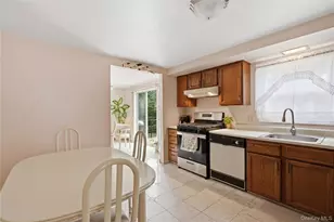 67 Sherwood Dr, Larchmont, NY 10538 - Photo 21