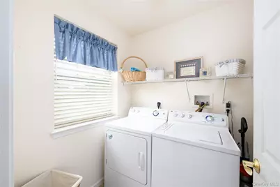 1 Halley Court, Poughkeepsie, NY 12601 - Photo 17