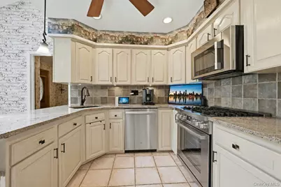 3 Partridge Lane, Huntington, NY 11743 - Photo 9