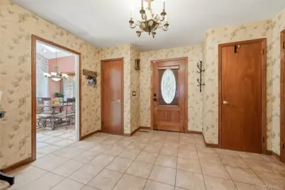 3 Partridge Lane, Huntington, NY 11743 - Photo 3