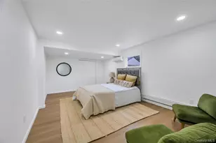 82 Scooter Ln, Hicksville, NY 11801 - Photo 13
