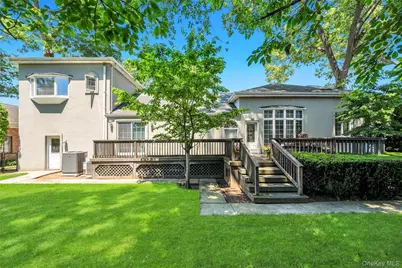 252 Cornwell Avenue, Malverne, NY 11565 - Photo 3