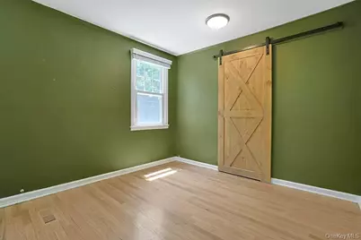 4 Calton Road, New Rochelle, NY 10804 - Photo 25