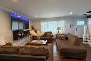 101 Sagamore St, Freeport, NY 11520 - Photo 3