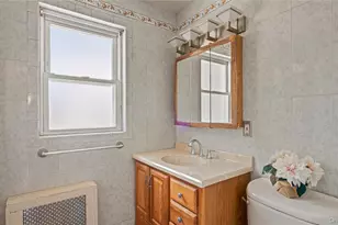 80-46 213th St, Hollis, NY 11427 - Photo 17