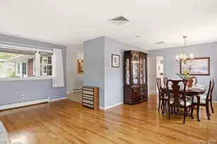 825 Karshick St, Bohemia, NY 11716 - Photo 9