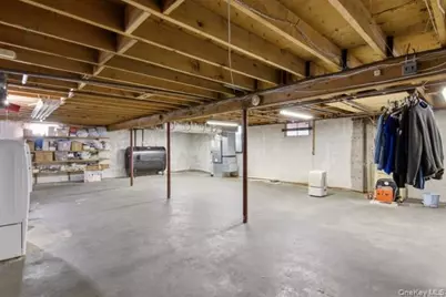 825 Karshick Street, Bohemia, NY 11716 - Photo 25