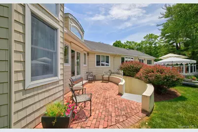 81 Lawrence Hill Road, Huntington, NY 11743 - Photo 37