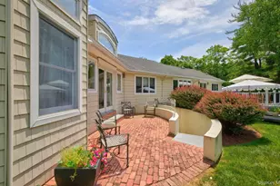 81 Lawrence Hill Rd, Huntington, NY 11743 - Photo 37