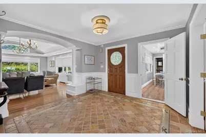 81 Lawrence Hill Road, Huntington, NY 11743 - Photo 3