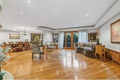 122 Lawrence Avenue, Lawrence, NY 11559 - Photo 7