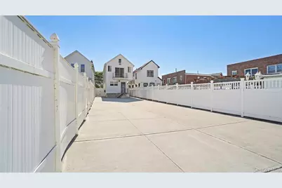 99-13 215th Street, Queens Village, NY 11429 - Photo 15
