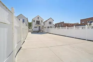 99-13 215th St, Queens Village, NY 11429 - Photo 15