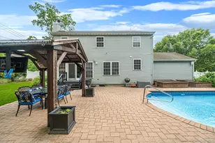 1 Settler Dr, Coram, NY 11727 - Photo 37