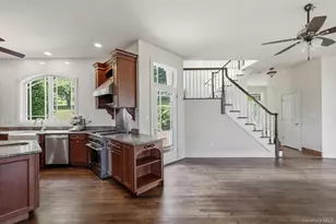4 Katavolos Dr, Tomkins Cove, NY 10986 - Photo 23