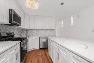144-15 226th St, Springfield Gardens, NY 11413 - Photo 3