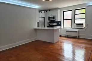 1 Broad Pkwy, White Plains, NY 10601 - Photo 3