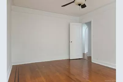 1 Broad Parkway #2P, White Plains, NY 10601 - Photo 11