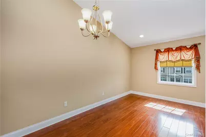 1132 Willow Lane, Valley Stream, NY 11580 - Photo 11