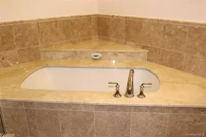 405 Trump Park, Shrub Oak, NY 10588 - Photo 21