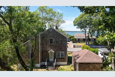 [Address not provided], East Hampton, NY 11937 - Photo 9