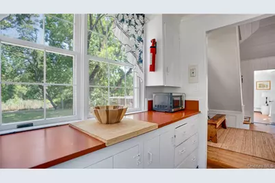 [Address not provided], East Hampton, NY 11937 - Photo 21