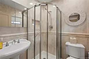 2969 Hampton Ct, Wantagh, NY 11793 - Photo 19
